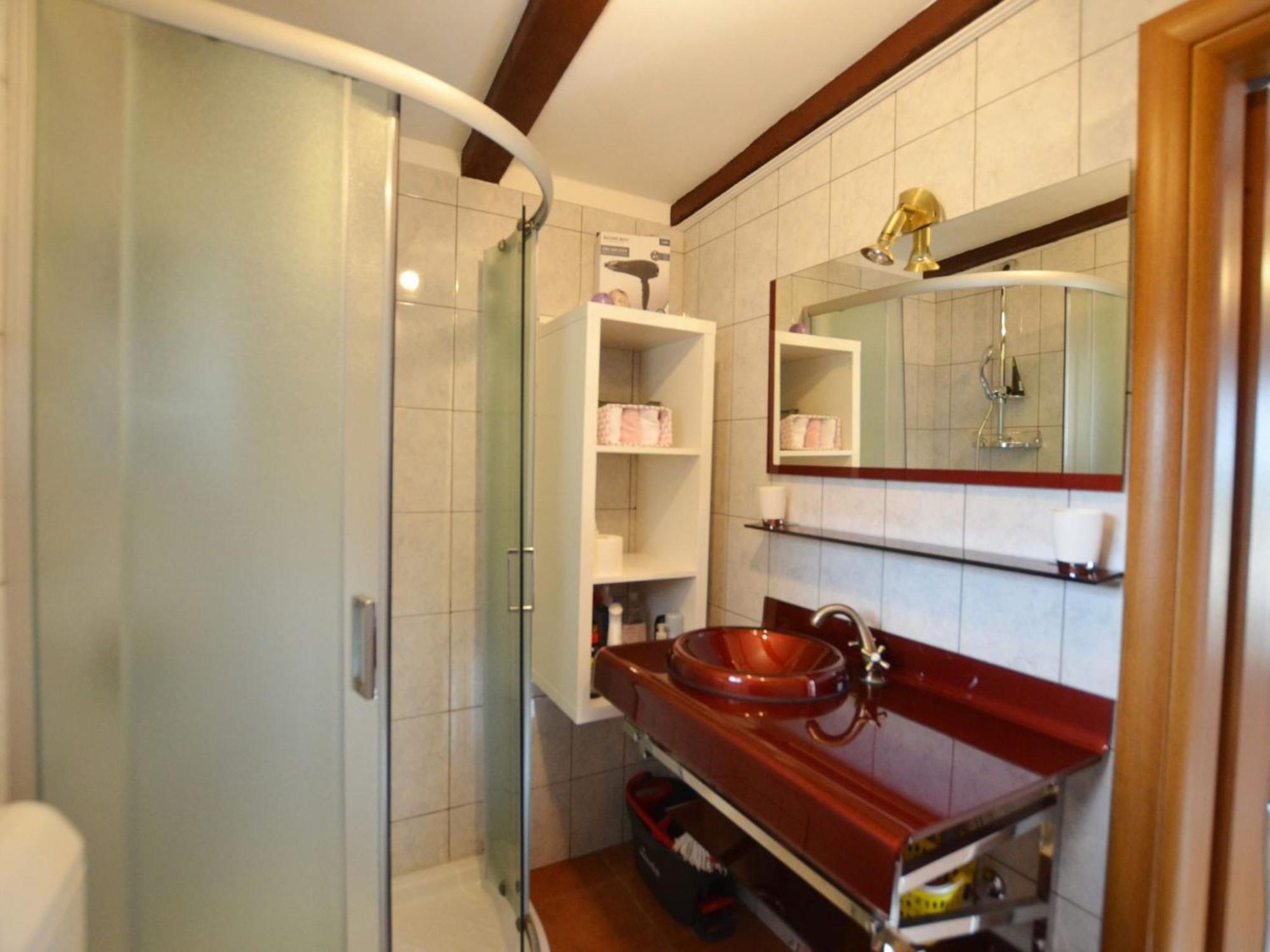 Vikendica Three Bedroom With Pool