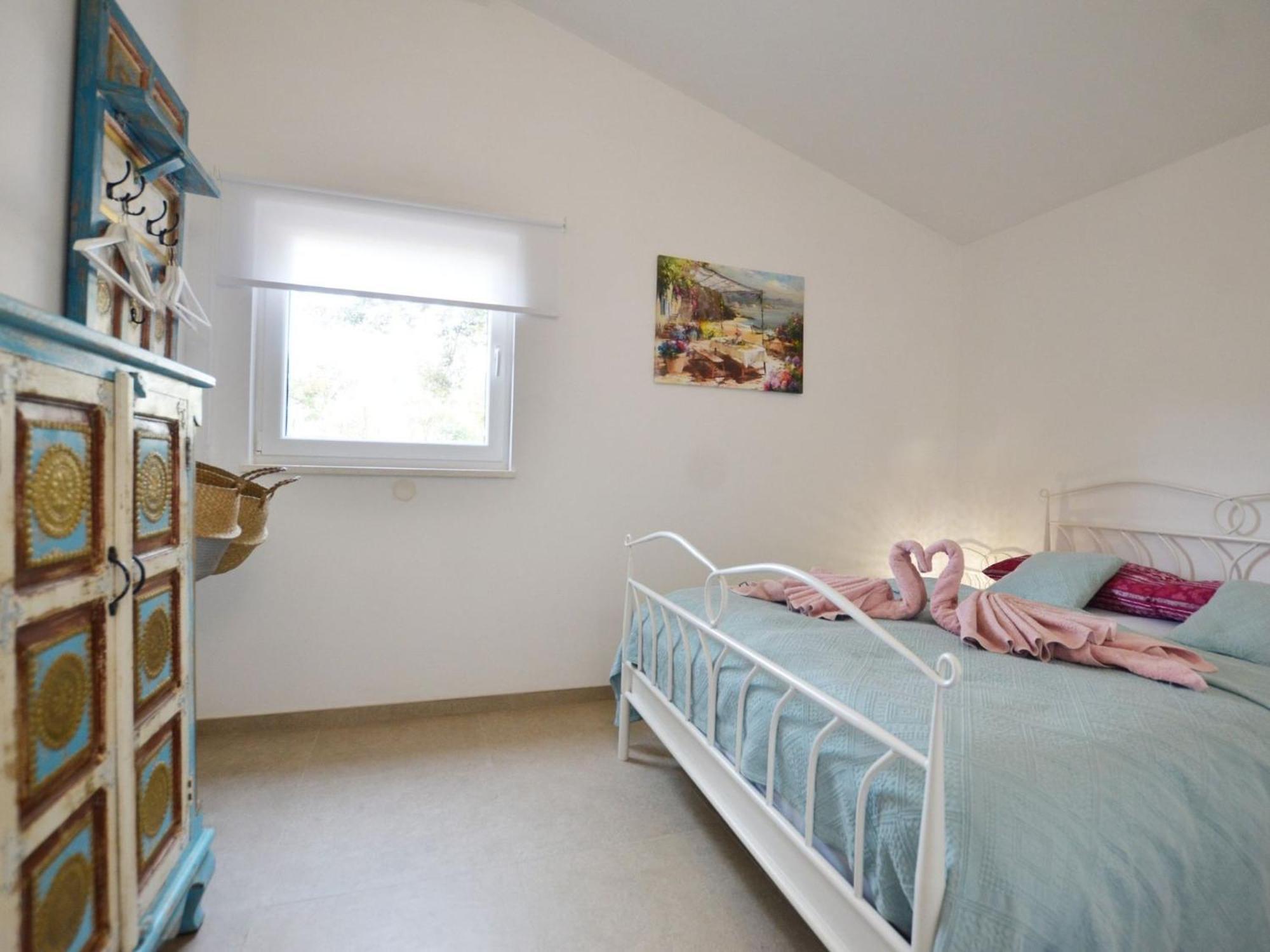 Vikendica Three Bedroom With Pool *